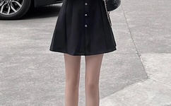 小嫩模无套内谢第一次